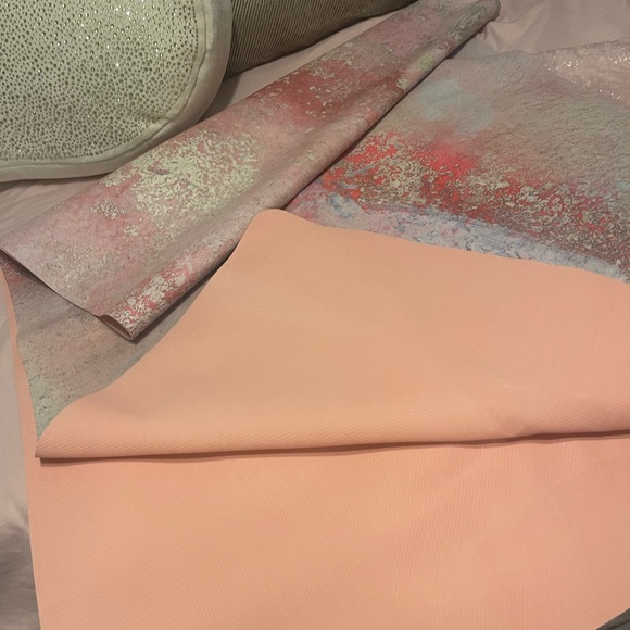 Sugarmat Healing Heart- Suede Travel Yoga Mat - Picture 5 of 8